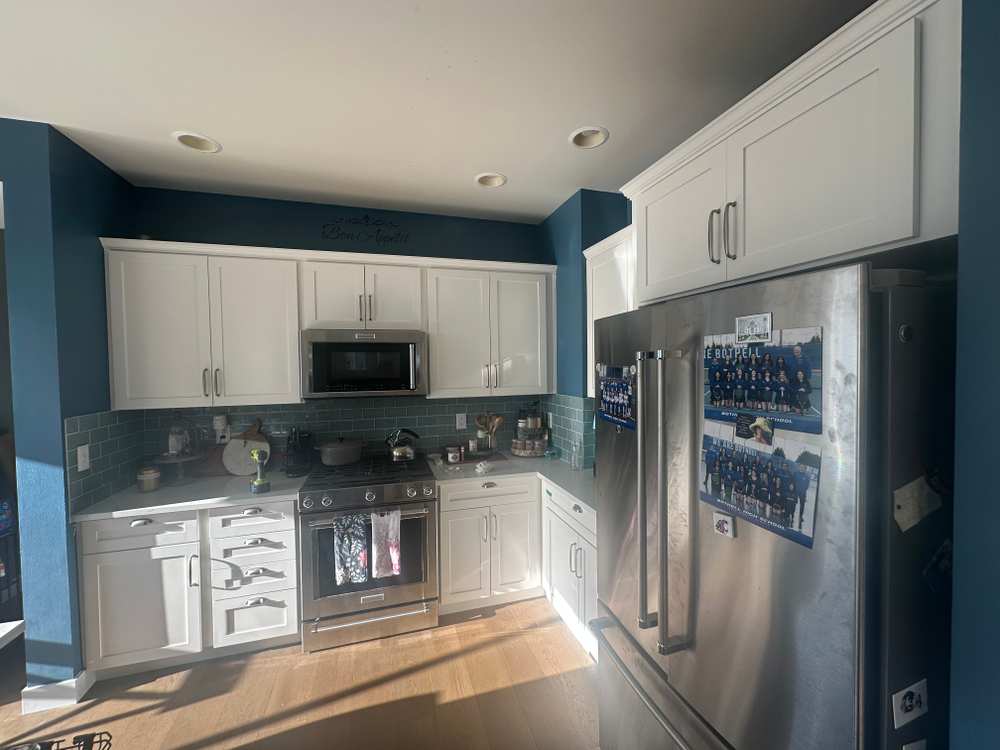 Paiting cabinet services in Tacoma