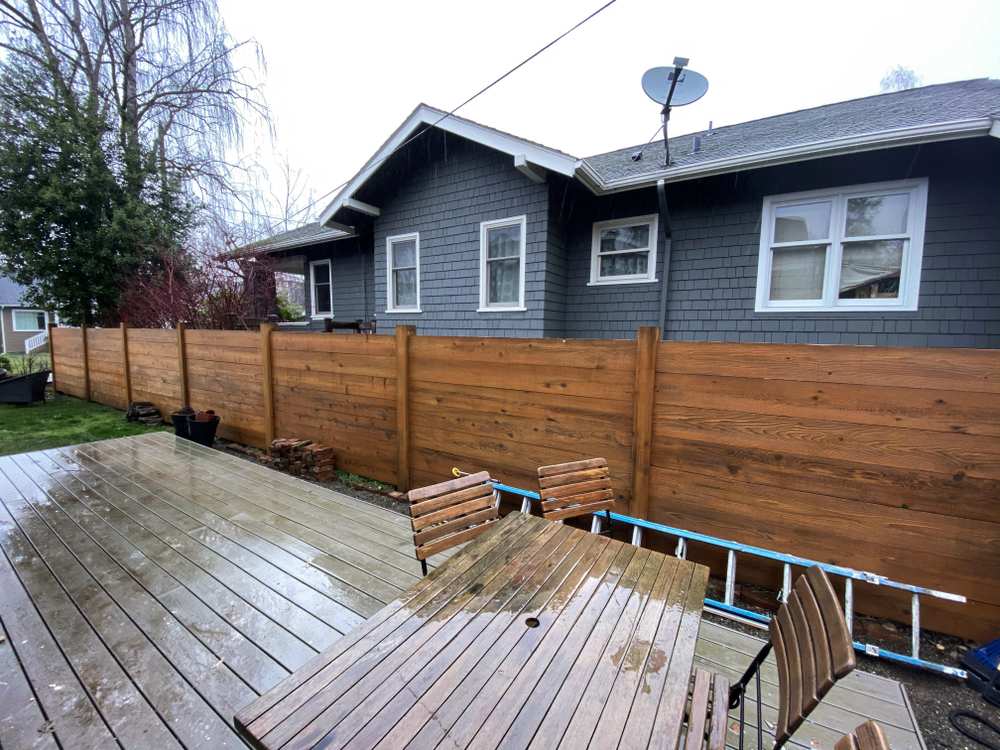 Fences&Decks painting our work Vanhousing