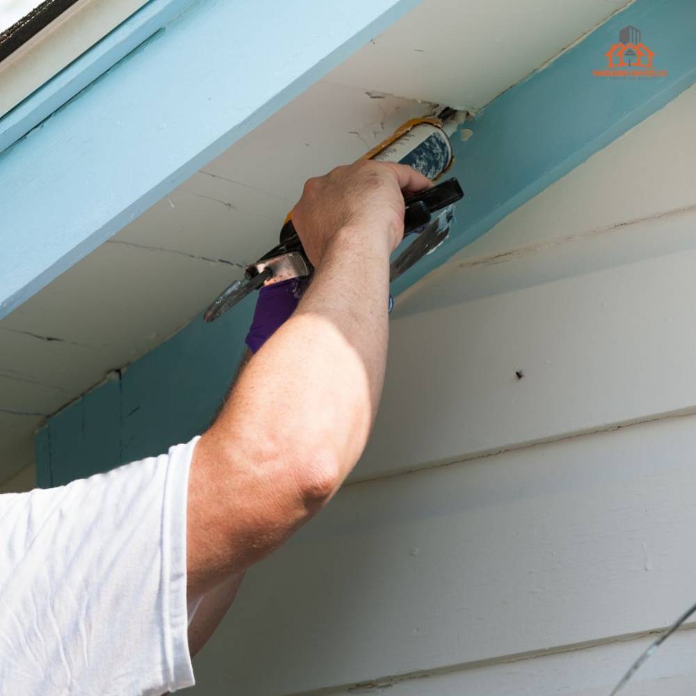 "Expert Guide: Should You Caulk Before or After Painting?